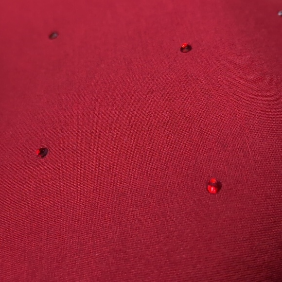 Daisy Fuentes HOLIDAY RED Rhinestone Party Blouse Top SZ L - Picture 4 of 11